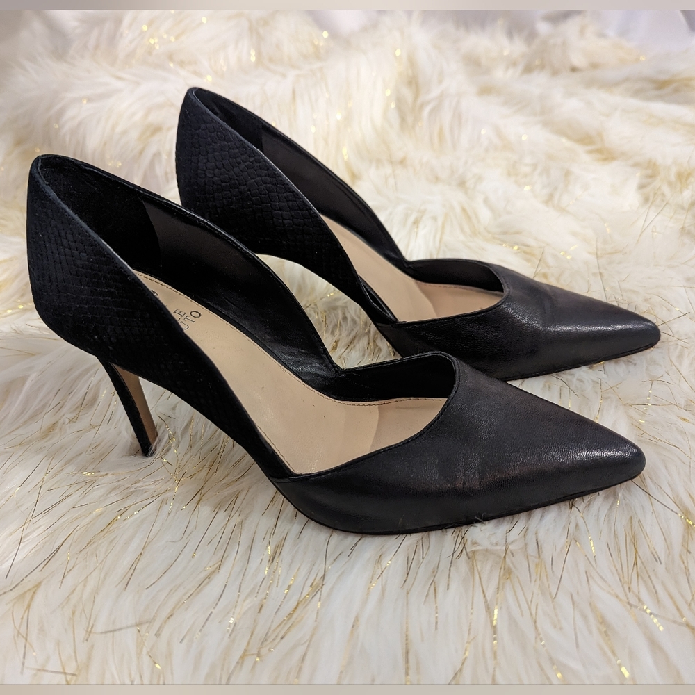 Vince Camuto Black Pointed Toe Heels